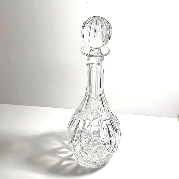 Vintage Crystal Decanter (1973) - Picture 2 of 7